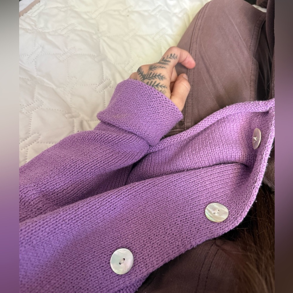 Vintage silk cardigan 🌸 - Picture 2 of 4